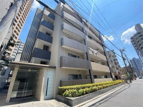 リリー・ラ・アルディスの物件外観写真